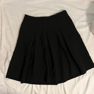 💖 WHBM black Pleated skirt